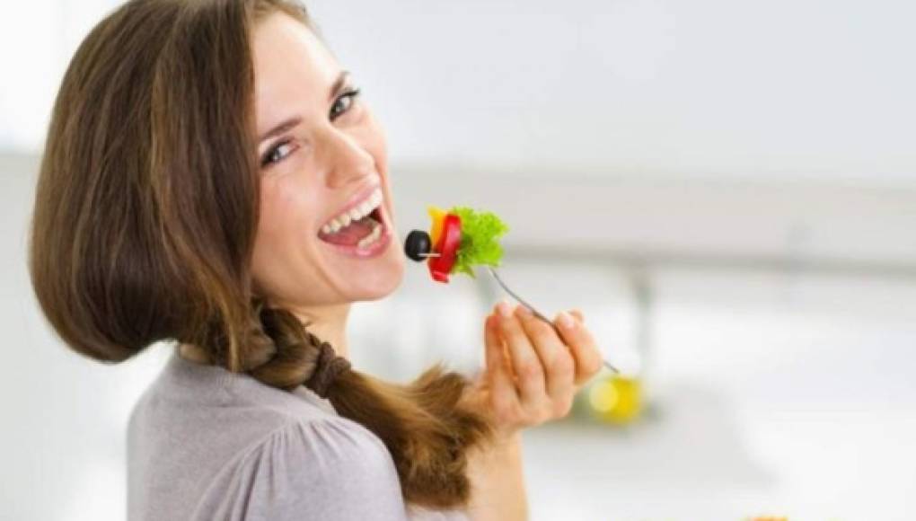 Alimentos que influyen en la salud de tus dientes y tu boca