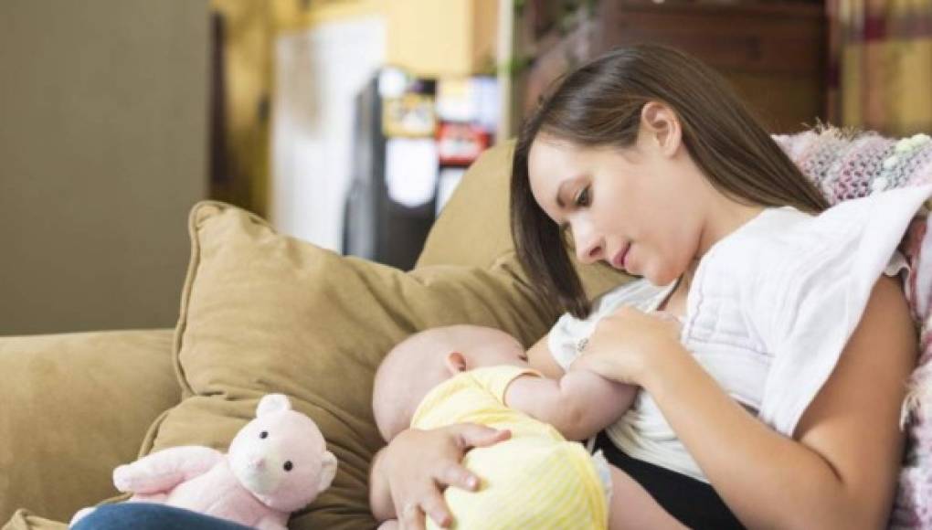 Las madres pueden dar el seno tras la anestesia, afirman unos expertos