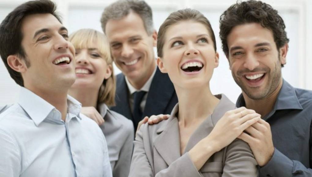 A la novia no le gusta que sea tan sociable