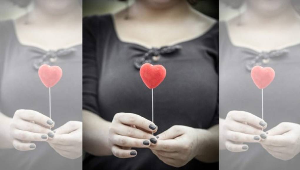 Le sigue siendo fiel a su exnovio