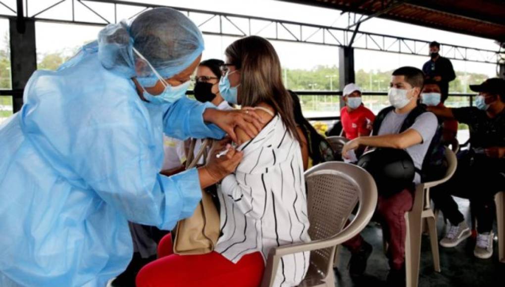 Van más de 5,700 colaboradores del turismo vacunados en Tegucigalpa e Islas de la Bahía
