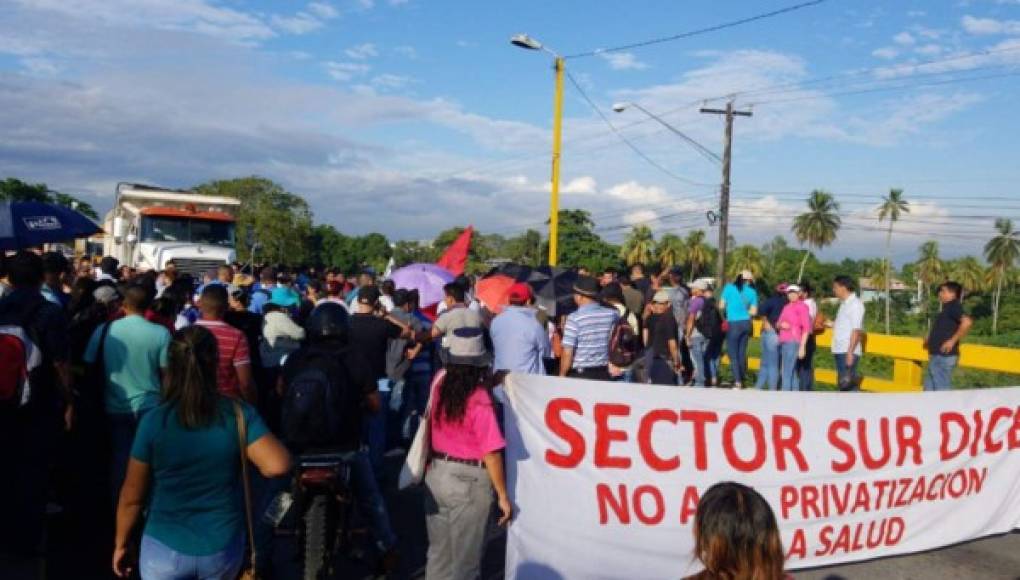 Médicos y maestros de Honduras realizan jornada de protestas
