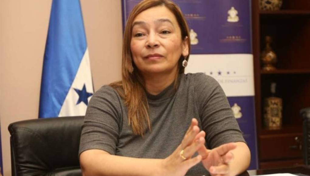 Rocío Tábora renuncia como ministra de la Secretaría de Finanzas