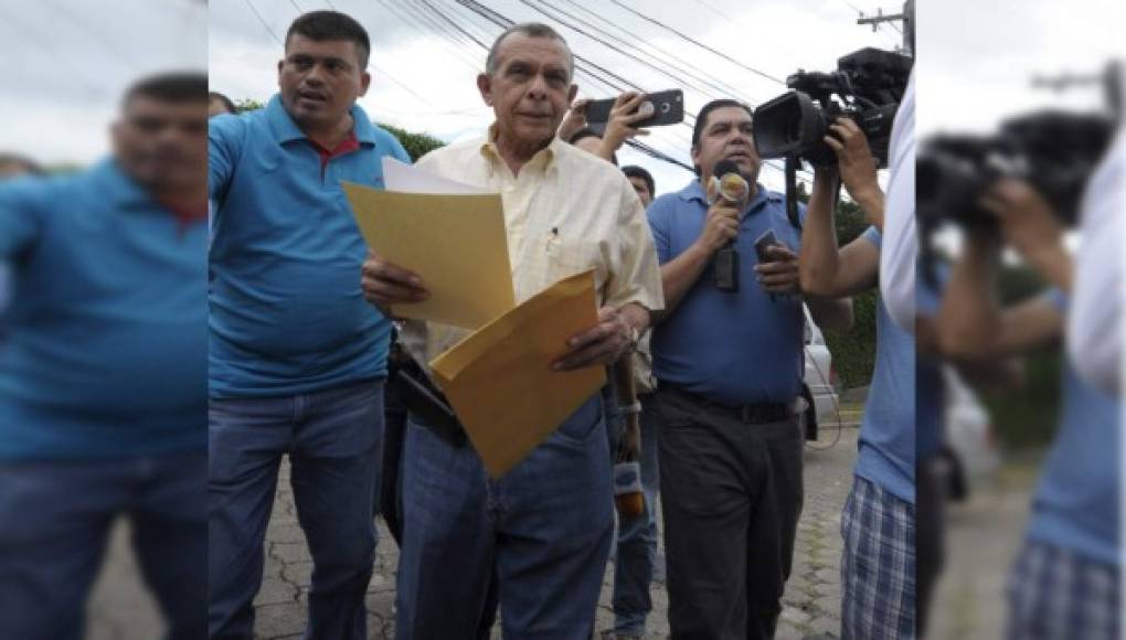 Porfirio Lobo Sosa lanzará movimiento político dentro del PN