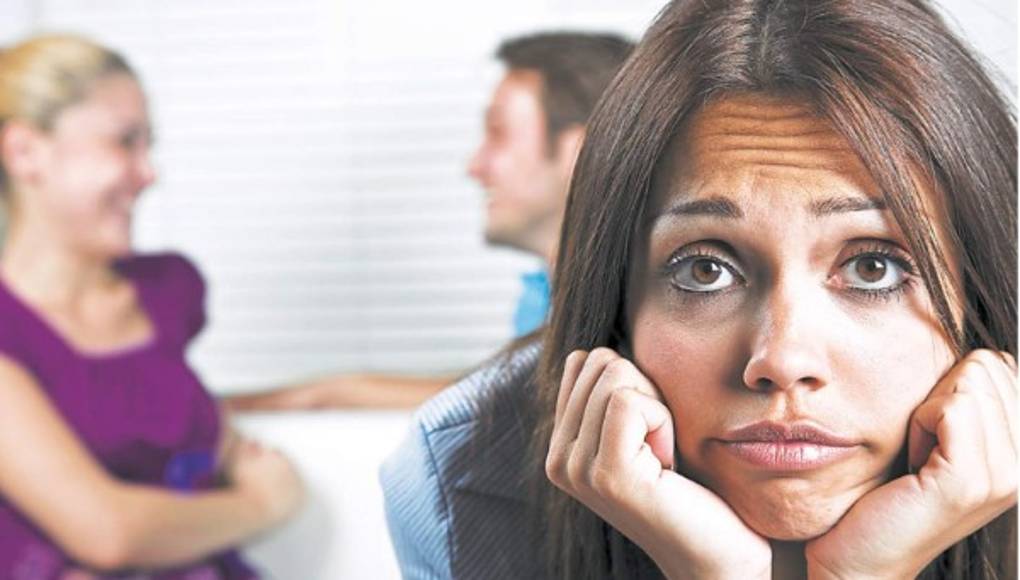 Enojada porque otra le ganó 'el mandado'