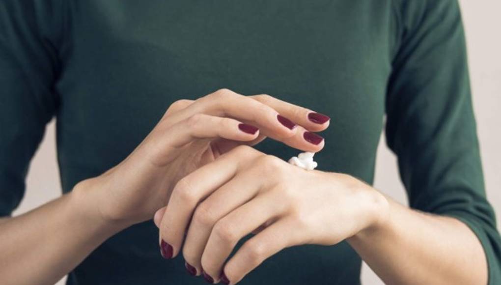 Evita las manchas en las manos