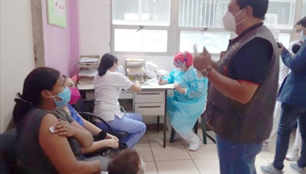 Habilitan cinco centros de salud para vacunar a embarazadas en Tegucigalpa