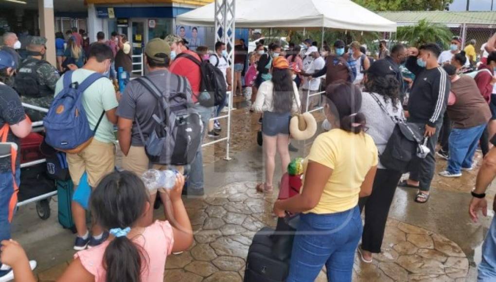 Ferris reactivan viajes entre La Ceiba, Roatán y Utila