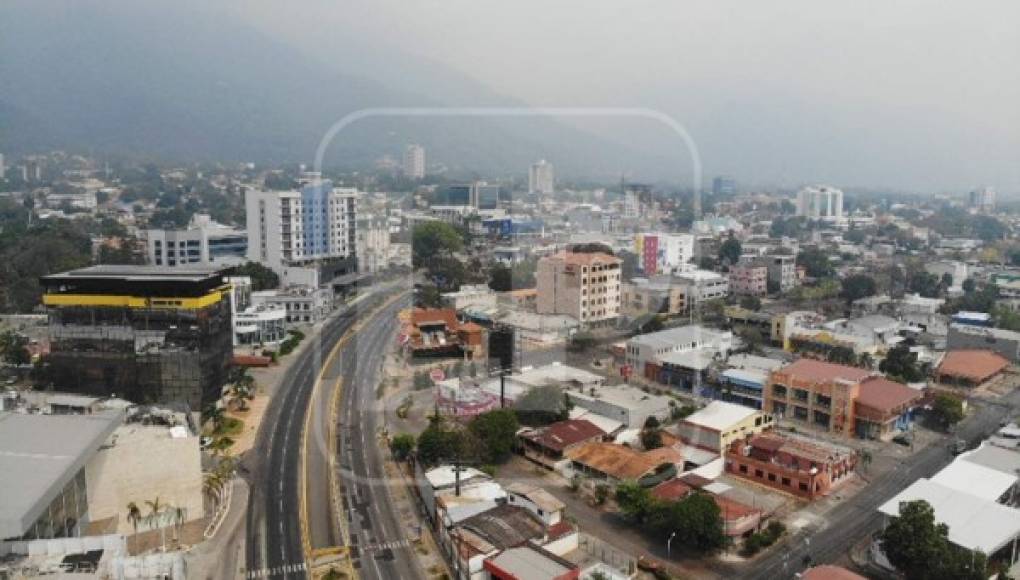 Algunas ciudades de Honduras se resisten al confinamiento, otras lucen desérticas
