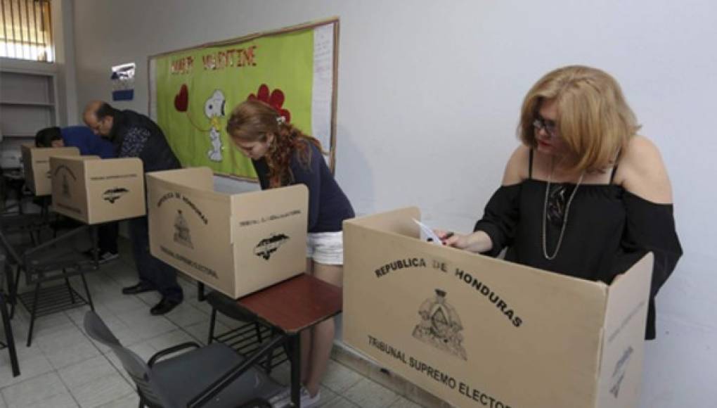 Ven como una 'burla' el plan para registro electoral de hondureños en EEUU
