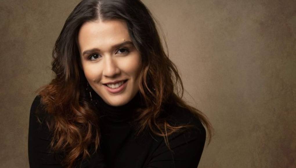 María Steffania retoma el diseño en calzado