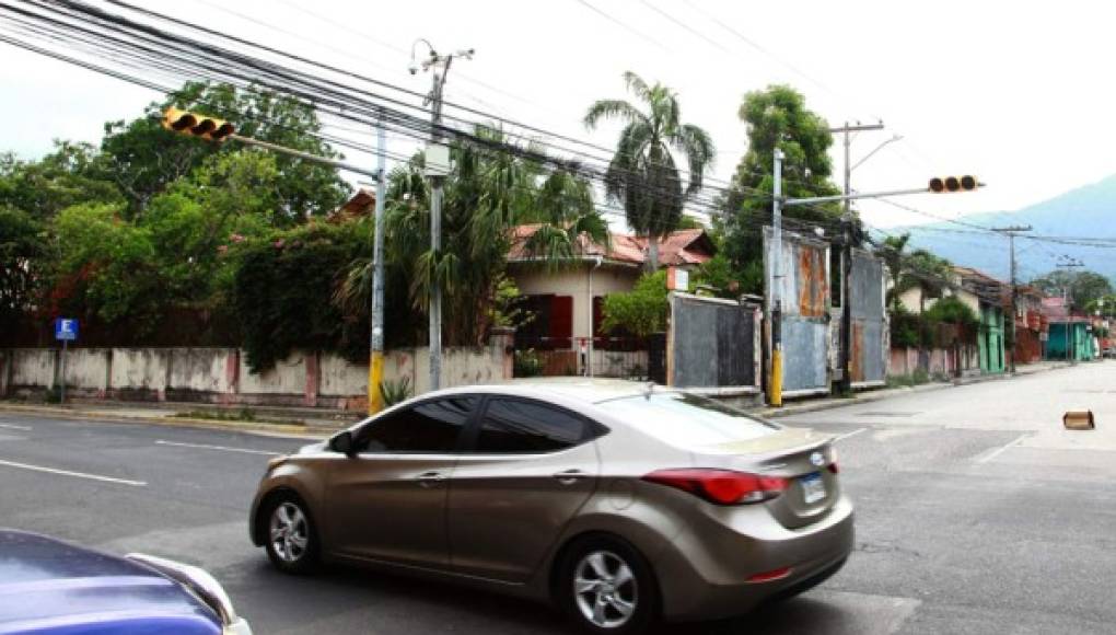 Semáforos en mal estado están causando accidentes en San Pedro Sula