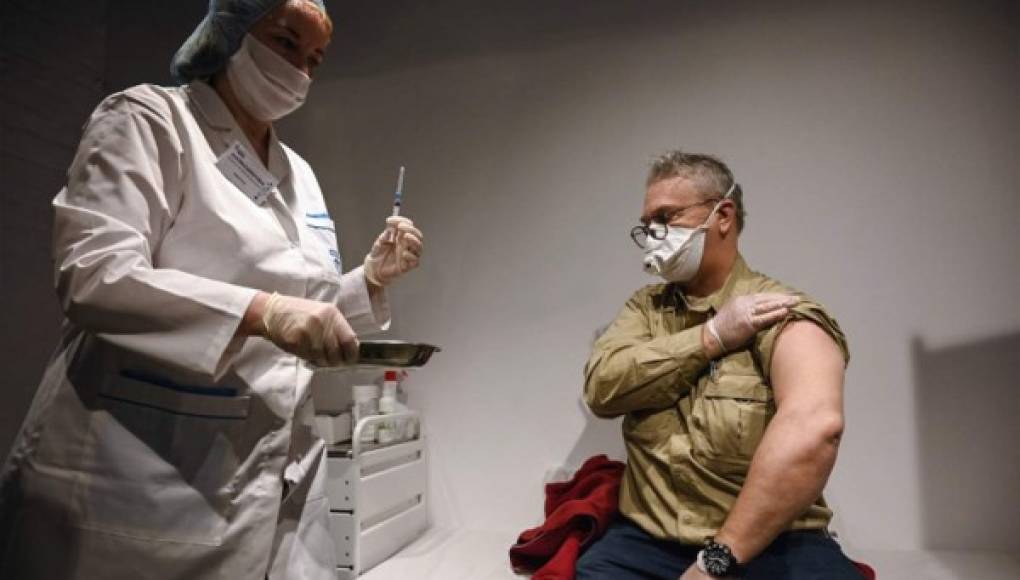 Brasil y Rusia lanzan vacunación masiva contra el covid-19