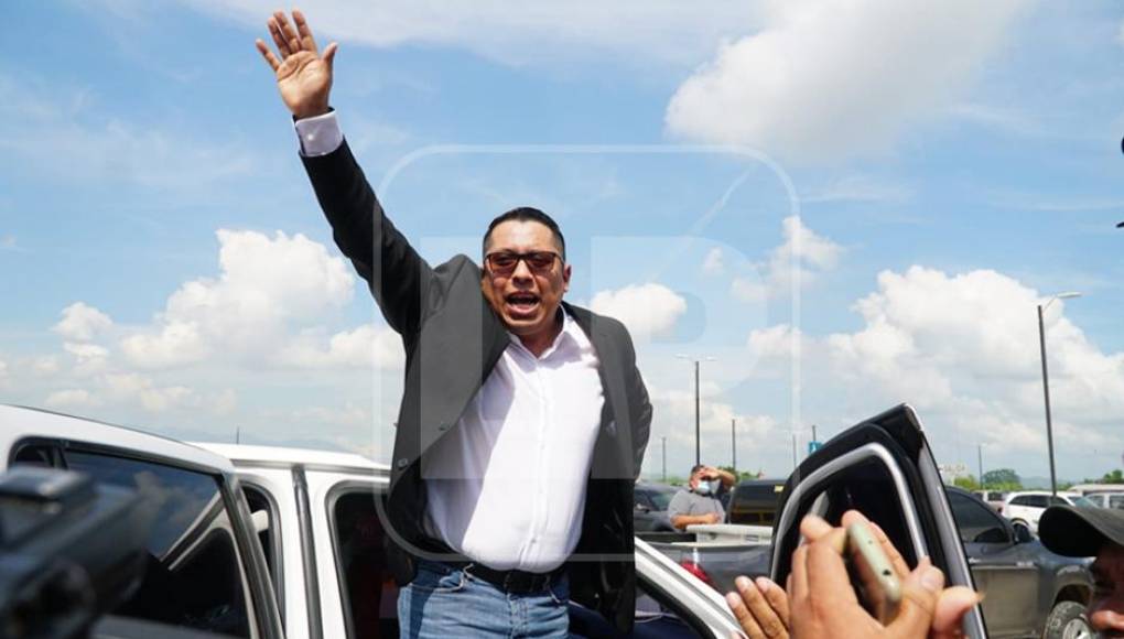 Llega a Honduras alcalde electo de Quimistán que ganó con campaña vía redes sociales