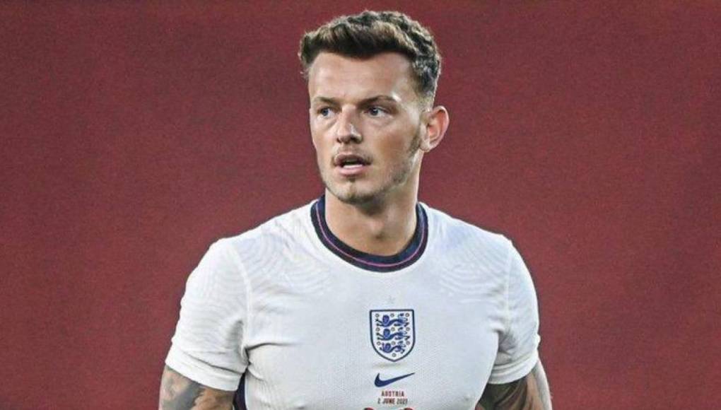 Se trataba del defensor del Arsenal, Ben White, quien decidió abandonar la concentración de forma misteriosa y se fue de Qatar en medio de la competencia más importante de todas.