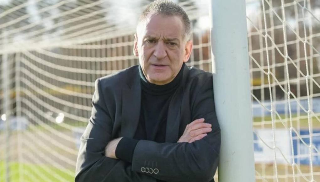 La situación del exportero del Manchester City es tan dramática, dice, que “la oficina de impuestos dijo que les debía 935.000 euros y no pude pagarlos”.