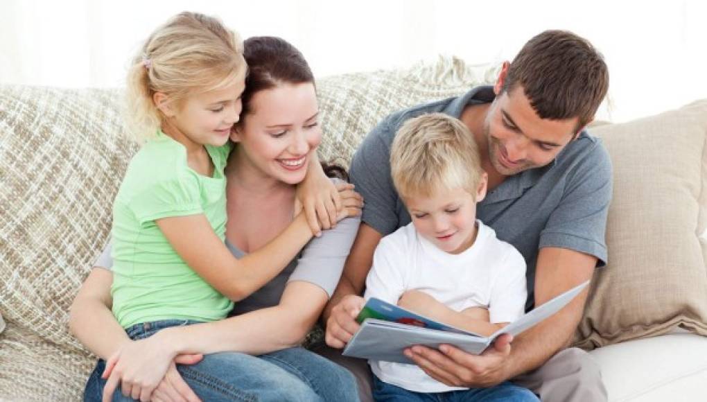 Los niños leen si miran el ejemplo de sus padres  