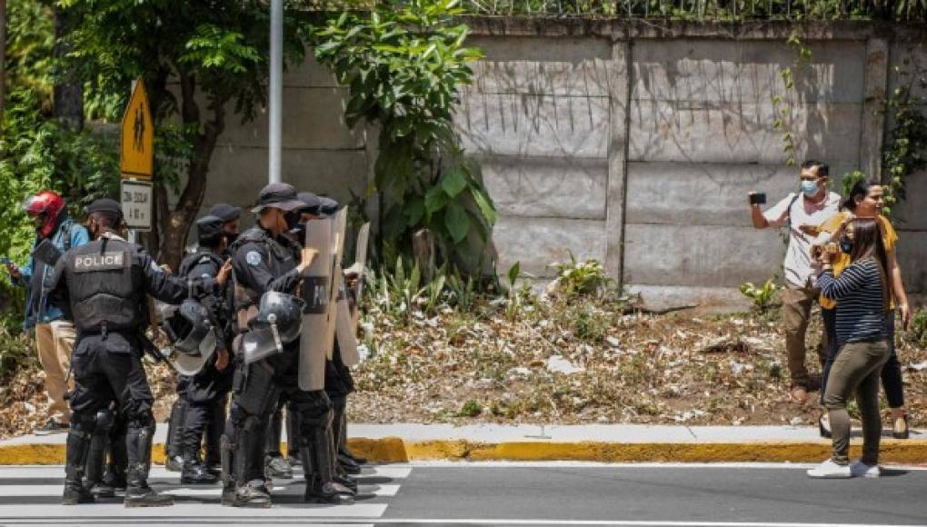 Cristiana Chamorro, principal rival de Ortega, en prisión domiciliaria en Nicaragua