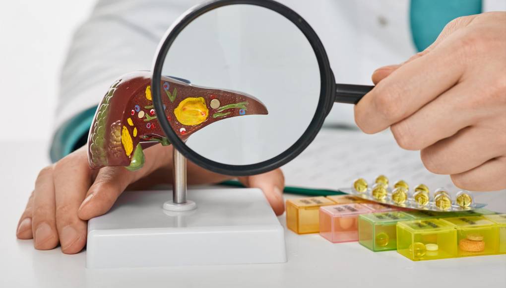 Las hepatitis virales, una amenaza para su hígado