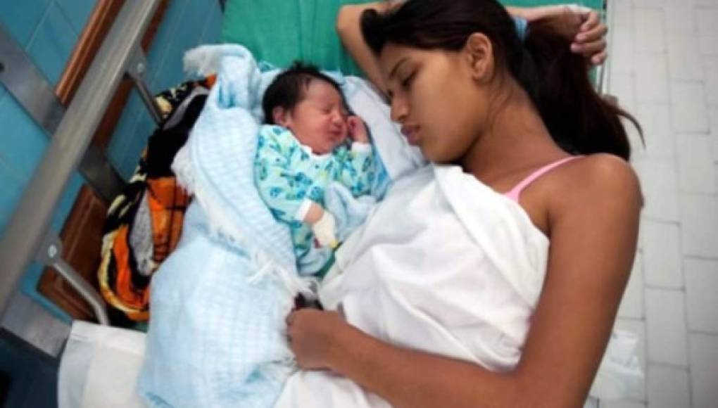 El embarazo adolescente es el mayor problema de la población de Honduras, según la ONU  