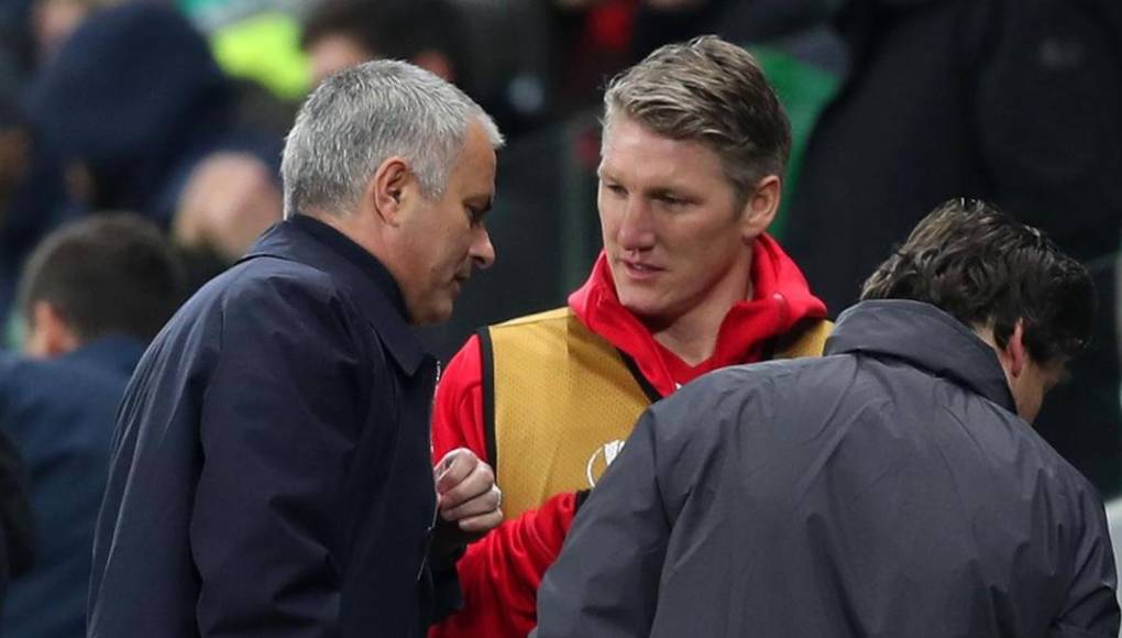 En el United, Mou dirigió al alemán Bastian Schweinsteiger, quien no la pasó nada bien con la llegada del portugués y al final terminó humillado por su propio entrenador.