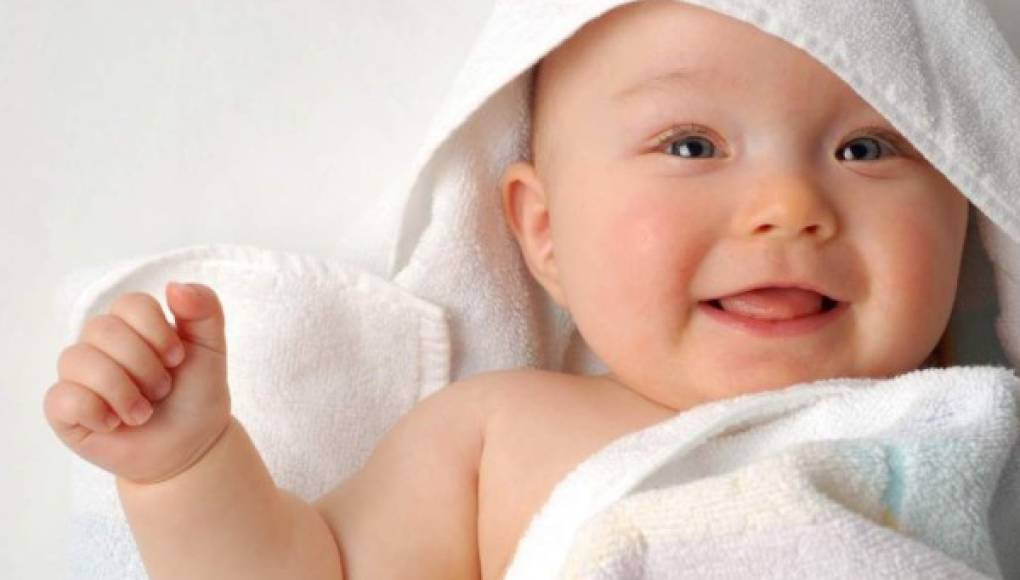 Los bebés que nacen por cesárea tienen deficit de microbiota intestinal