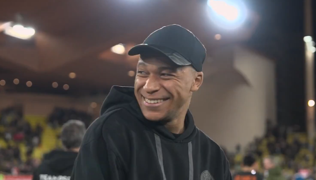 “Todo el tiempo tomo mis decisiones en mis pensamientos, en mi filosofía de equipo. Intento buscar la mejor opción para el equipo, lo que creo que es mejor para el equipo, a veces me equivoco, a veces estoy bien. ¿Si esto tiene que ver con su salida? Insisto, tarde o temprano jugaremos sin Mbappé”, cerró para Amazon Prime.