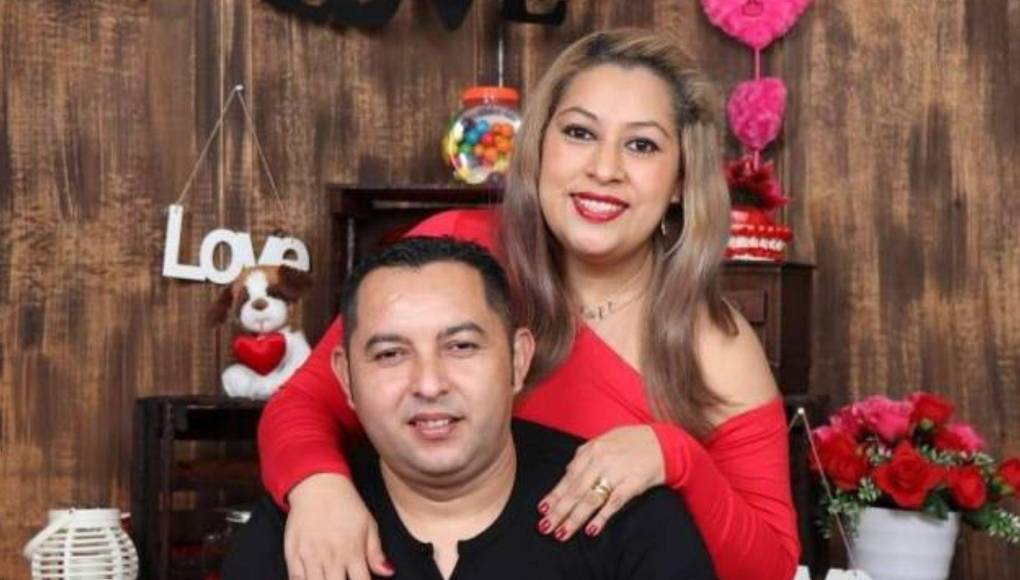 José Leonel Sarmiento fue arrestado por la Policía debido a su presunta implicación en la muerte violenta de su esposa Dolores Eloína García, en su residencia en el barrio Cabañas de San Pedro Sula. La información disponible indica que la pareja estaba discutiendo cuando ocurrió el ataque. Según se informó, el sospechoso residía en los Estados Unidos. En las redes sociales, ambos parecían muy felices compartiendo su vida y llevaban aproximadamente cinco años de matrimonio.