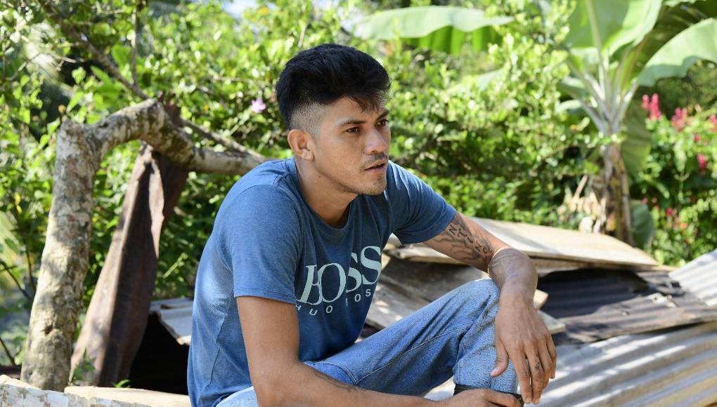 Uno de los vecinos de la familia, Marco Tulio Hernández, reaccionó consternado por lo ocurrido, pues asegura que padre e hijo nunca habían tenido problemas de este tipo. 