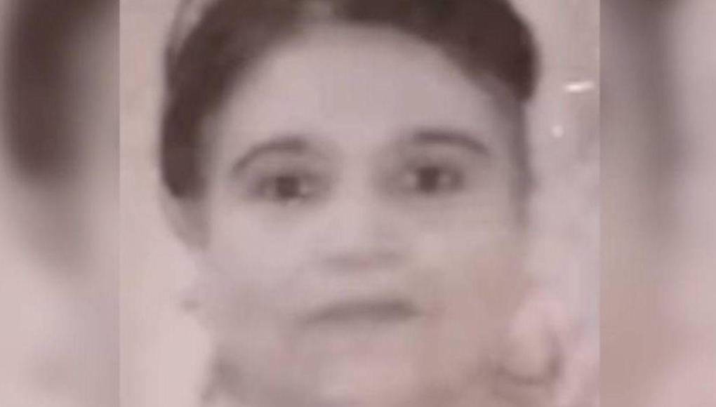 El sábado 9 de marzo, una mujer cometió el homicidio de su madre durante una acalorada discusión en la que se encontraban consumiendo bebidas alcohólicas. El trágico suceso tuvo lugar en la colonia Betania de Comayagüela. Tanto la víctima como la agresora estaban en la casa donde vivían cuando ocurrió el incidente. La víctima, identificada como Domitila Zambrano, de 63 años, falleció instantáneamente a causa de los golpes recibidos. La Policía procedió a su pronta detención.