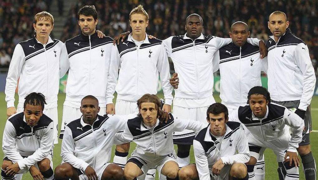 En su etapa con los Spurs, el mediocampista compartió vestuario y en el terreno de juego con estrellas mundiales como Gareth Bale y Luka Modric, quien sigue activo en el Real Madrid.