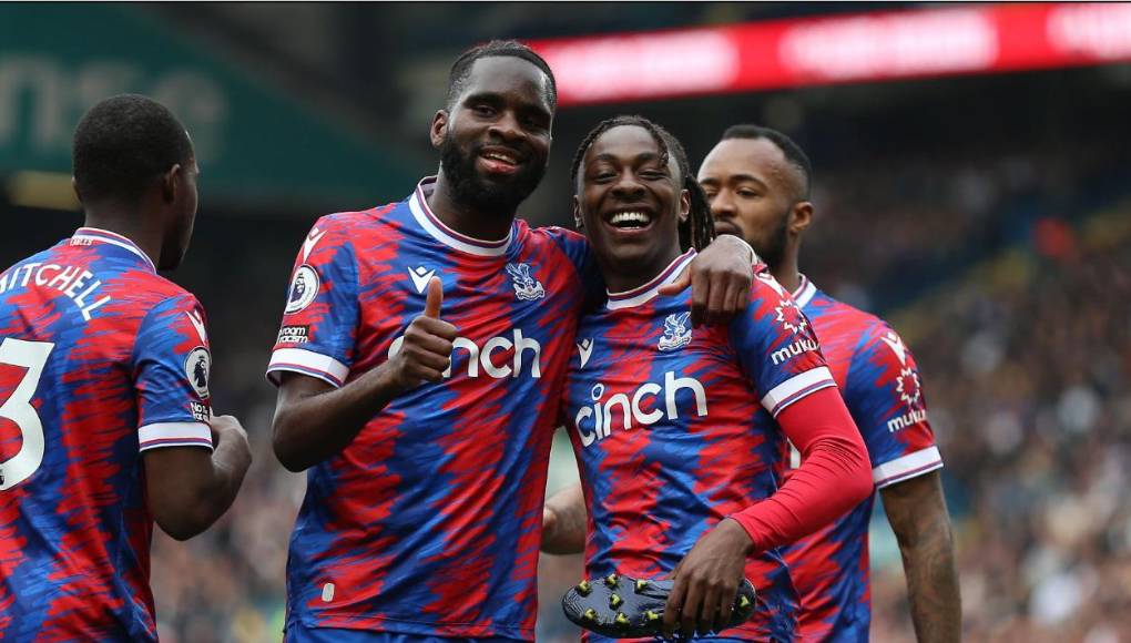 Poco después de que The Athletic desvelara la noticia, dos partidos aplazados arrancaron en las islas británicas. Uno de ellos, el Brighton-Chelsea que terminó con derrota local, estuvo especialmente marcado por las intervenciones del videoarbitraje. 