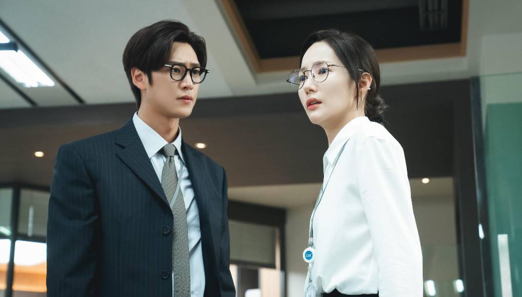 Otro protagonista que se prepara para cumplir con su deber civil en su natal Corea del Sur es Na In woo. El actor protagonizó el k-drama Marry My Husband o Cásate con mi esposo.El 15 de febrero de 2024 su agencia de representación confirmó su ingreso al servicio militar obligatorio. El actor de 29 años solicitó permiso de la Administración de Personal Militar para extender su fecha de enlistamiento para viajar con sus compañeros de reparto de Marry my Husband a unas merecidas vacaciones, una vez terminada la emisión de la serie, que fueron organizadas por la cadena de televisión surcoreana tvN para ellos.