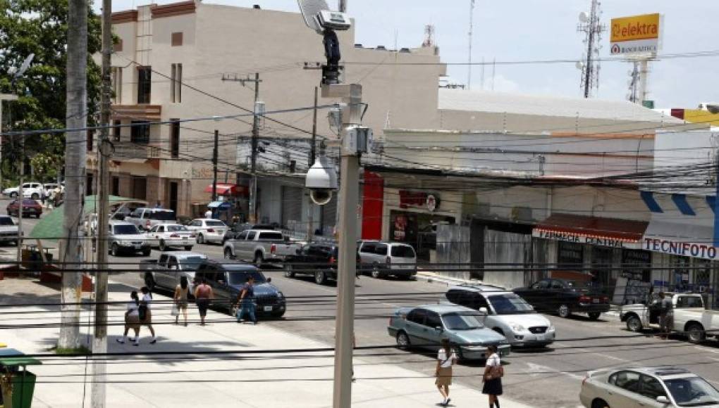 Revelan compra irregular de cámaras de seguridad en La Ceiba