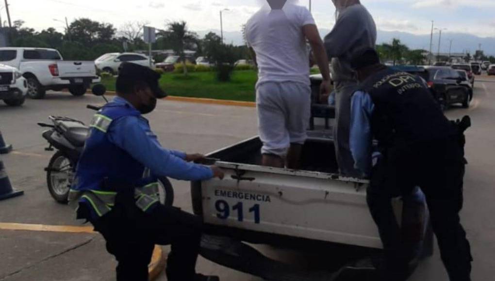 Capturan a dos hondureños deportados por presuntos responsables de varios delitos