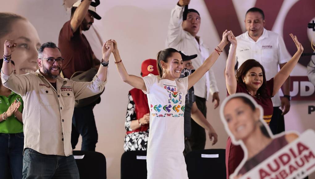 Nunca miró ni llamó por su nombre a su principal oponente, la centroderechista Xóchitl Gálvez, durante tres debates en que ésta la atacó duramente. “Sigues siendo fría, sin corazón, yo te llamaría la dama de hielo”, le espetó Gálvez durante el primer careo, enrostrándole no tener el “carisma” de López Obrador. 