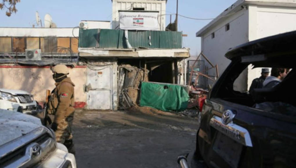 Vídeo: Representante del FMI entre los 21 muertos en ataque en Kabul