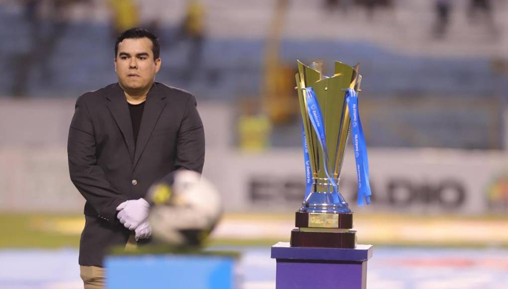 La Copa estuvo presente en el estadio Olímpico.