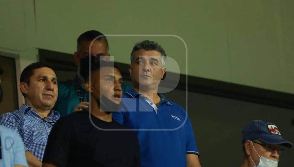 Diego Vásquez retoma sus deberes y arribó al Morazán para observar a la Sub-20 de Honduras