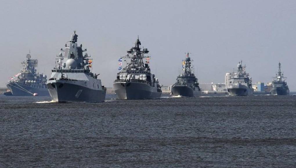 Rusia anuncia maniobras a gran escala con 140 buques y 10,000 soldados en el Atlántico y Pacífico