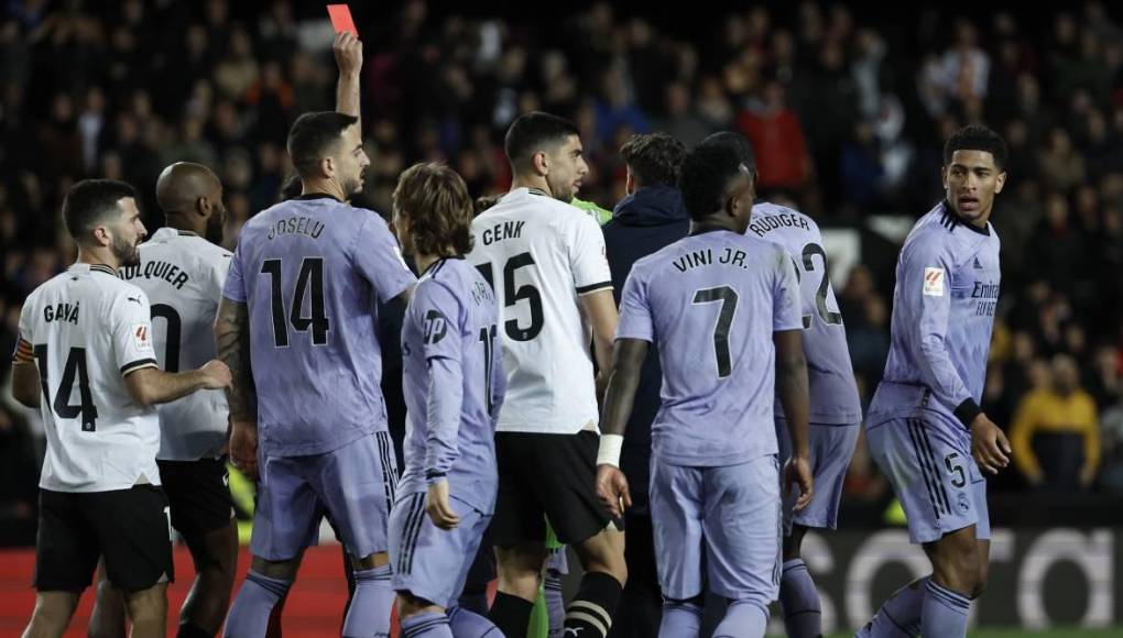 Real Madrid exige una explicación de los hechos y considera que la acción de Bellingham no merece una sanción severa, sino que fue una queja comprensible en un momento de máxima tensión.