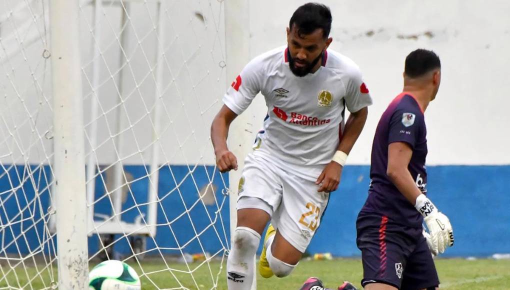 Jorge Álvarez (Mediocampista). Es el jugador que marca el equilibrio. Ha sido héroe en finales y eso le ha valido para ser llamado a la H. 