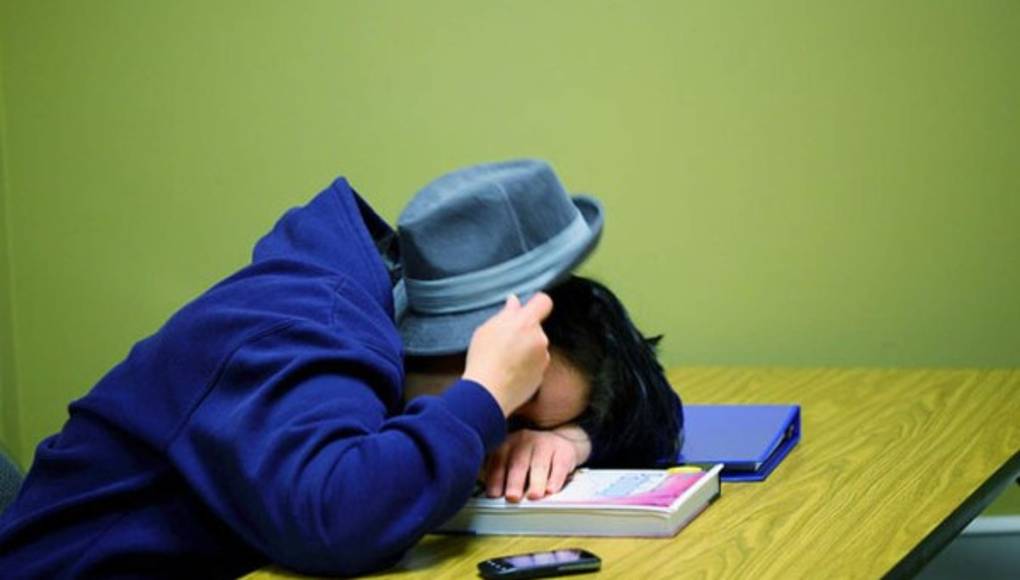 Más estudiantes universitarios fuman marihuana que cigarrillos