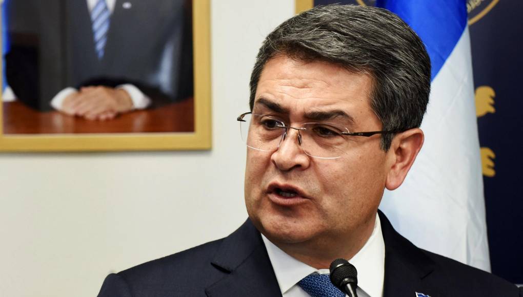 La solicitud de Hernández de añadir un abogado a su defensa fue aprobada por el juez Castel. Renato Stabile, letrado que ejerce en Nueva York, se sumó a Raymond Colon y Sabrina Shroff. 