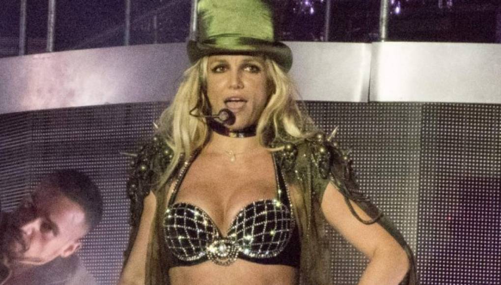 Abuchean a Britney Spears por olvidadiza