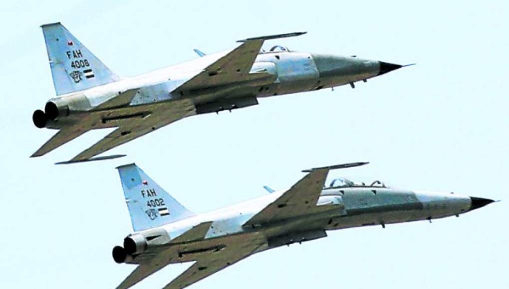 Incomoda oposición de Estados Unidos a repotenciar aviones F5