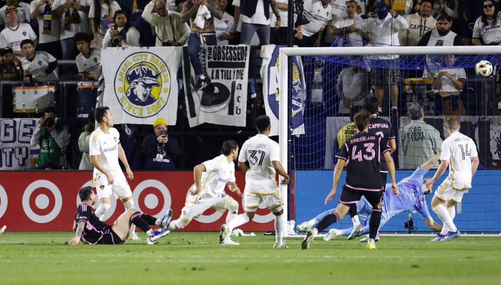 Después de esto, los de Miami plantearon unos diez minutos finales con muchas ocasiones, hasta que Alba encontró la fórmula, habilitó en el área a Messi y el argentino no perdonó en el 92.