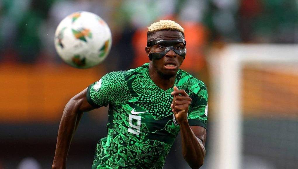 Victor Osimhen juega para la selección de Nigeria.