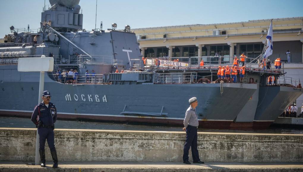 ¡Otro golpe a Rusia! Ucrania afirma que destruyó un navío de guerra ruso