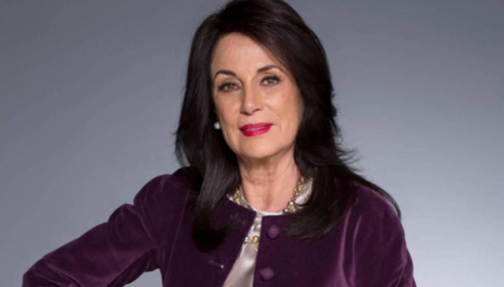 Después de cincuenta años de carrera, Helena Rojo siguió vigente como actriz y formó parte de la telenovela <b>‘Vencer la culpa</b>’, en la que interpreta a Ángeles Román, una actriz retirada y madre de familia.